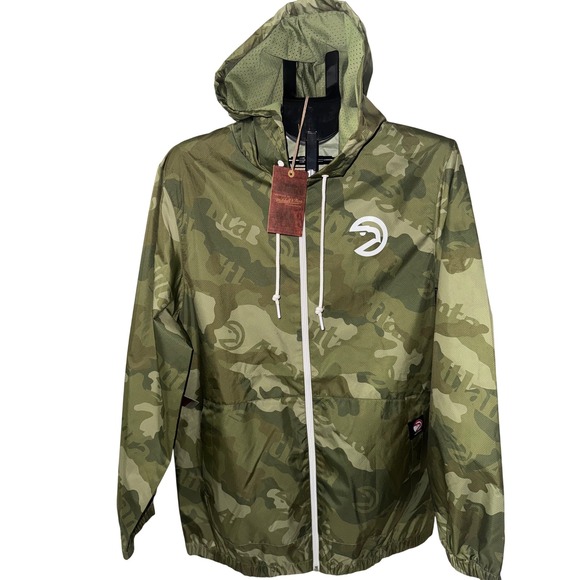 NWT Mitchell Ness NBA Atlanta Hawks Ghost Camo Windbreaker Jacket Men's Size M - Picture 2 of 7